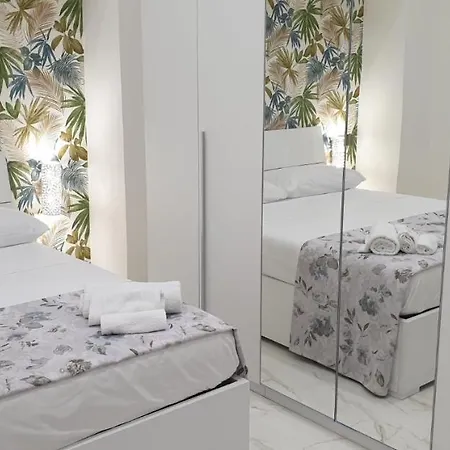 Partenope&Ulisse House Napoli-3